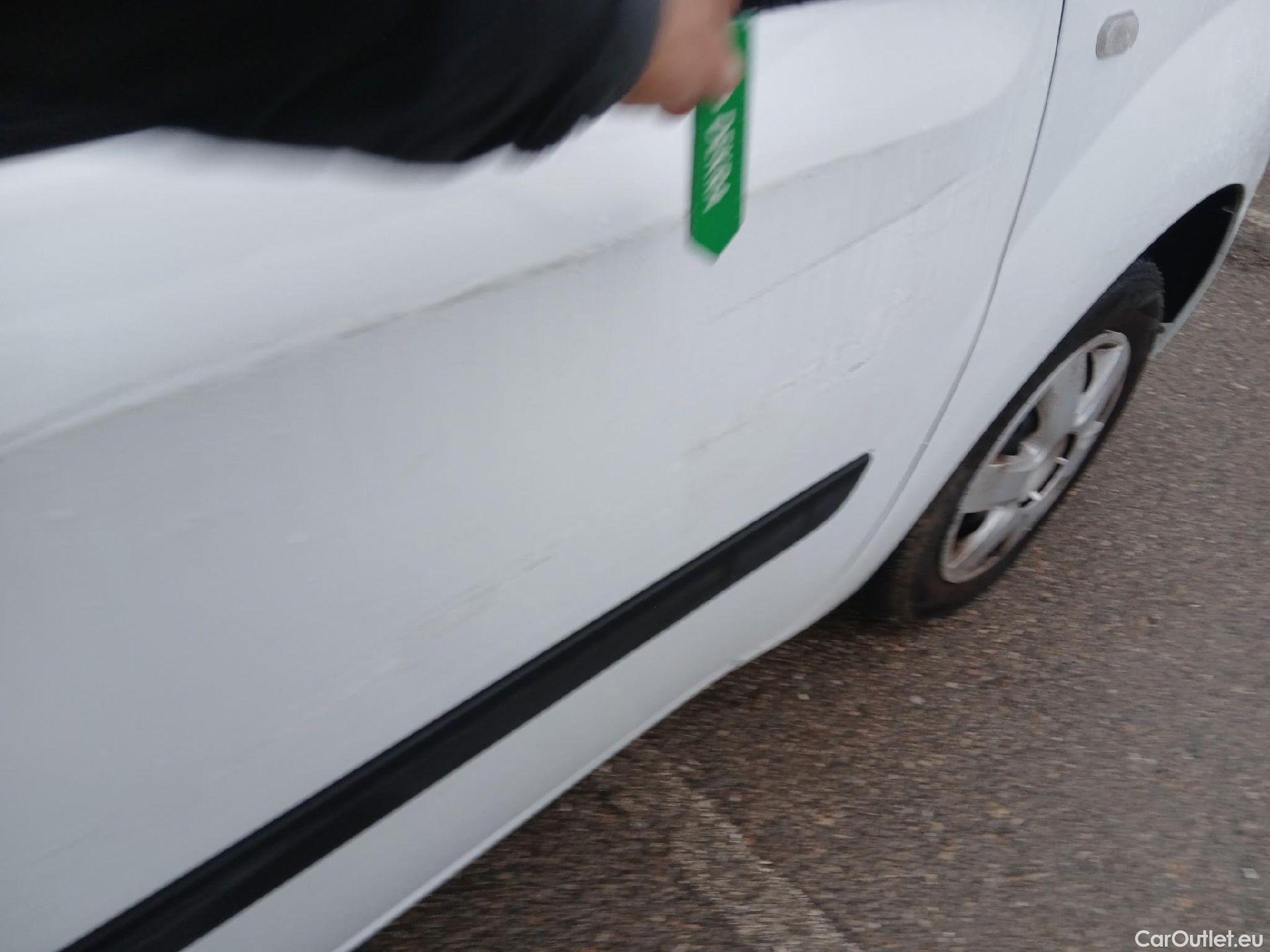  Renault  Kangoo RENAULT  COMBI VU 5p 2G combi Expression N1 Energy dCi 110 #40