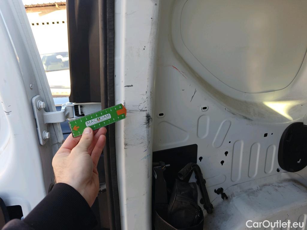  Renault  EXPRESS RENAULT  / 2021 / 4P / furgón derivado de turismo Confort 1.5 Blue dCi 70 kW (95 cv) #24