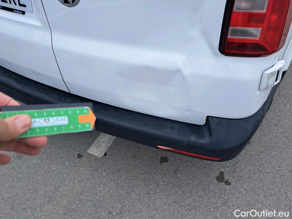  Volkswagen  Transporter VOLKSWAGEN  / 2015 / 4P / furgón Furgón Corto TN 2.0 TDI 75kW (102CV) BMT #46