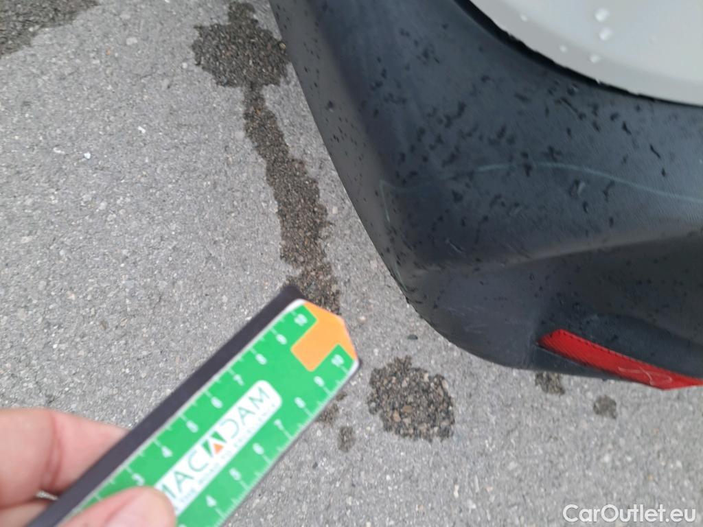  Volkswagen  Transporter VOLKSWAGEN  / 2015 / 4P / furgón Furgón Corto TN 2.0 TDI 75kW (102CV) BMT #28