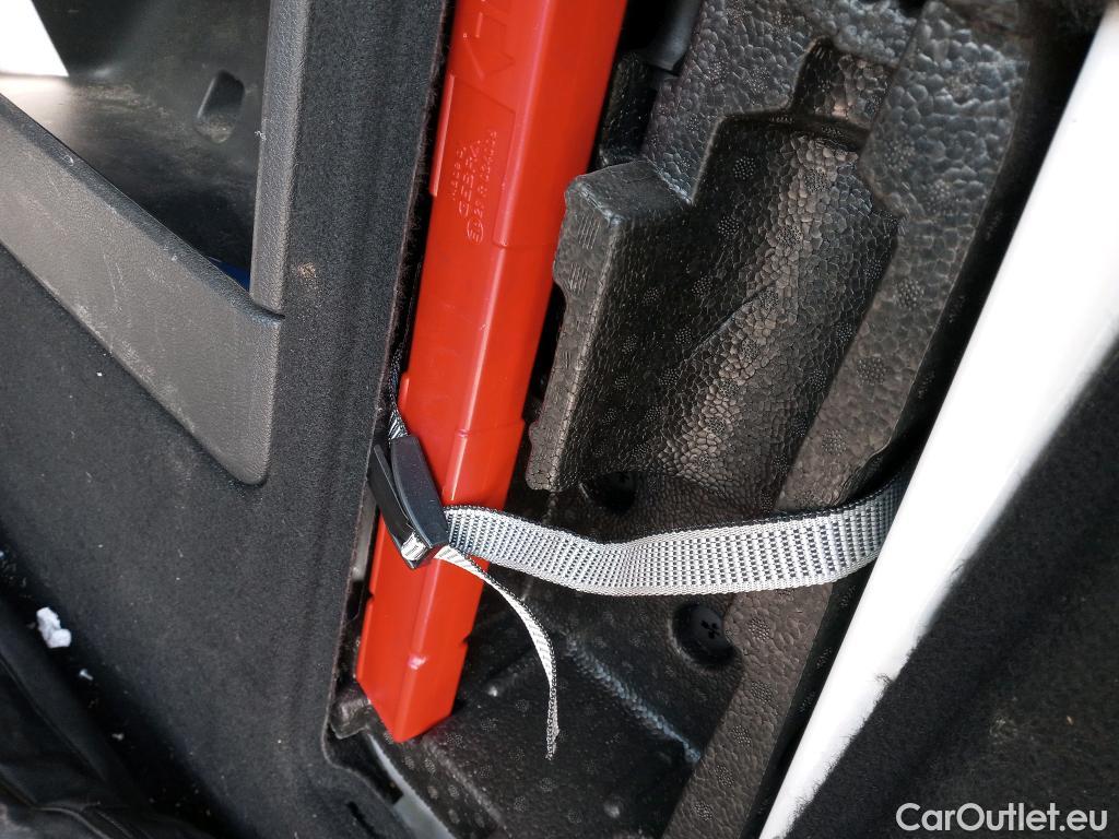  Volkswagen  Caddy VOLKSWAGEN  / 2020 / 4P / combi Kombi 2.0 TDI 75kW (102CV) (CX) #6