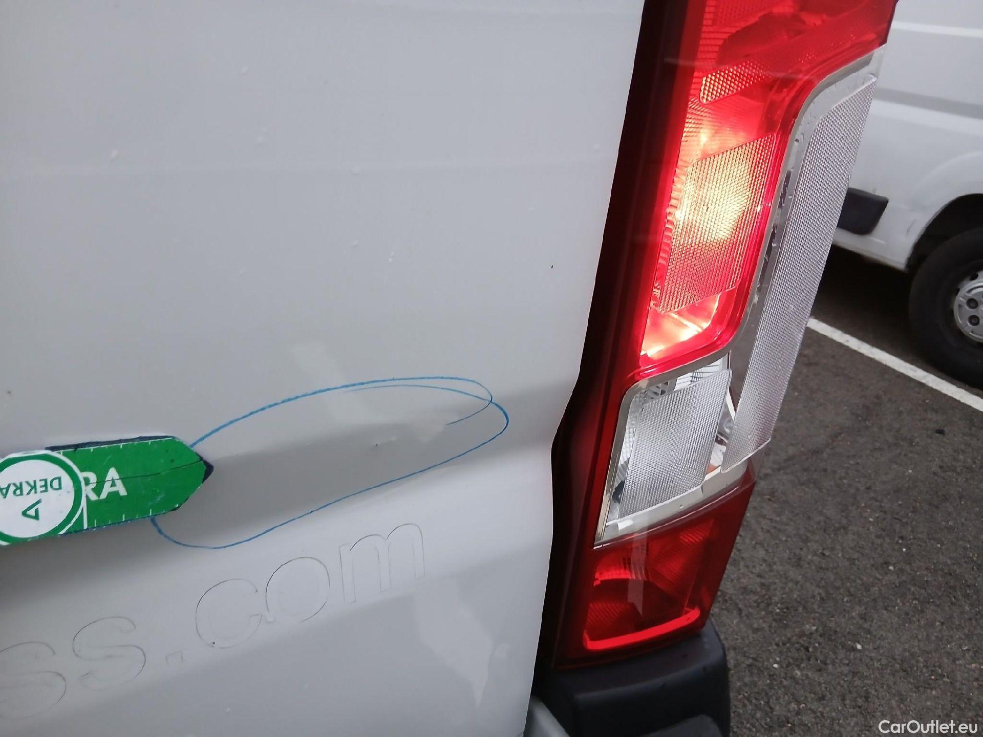  Opel  Movano OPEL  / 2023 / 4P / furgón Furgón 3.5T Heavy L4H3 2.2BlueHDi 140 MT #21