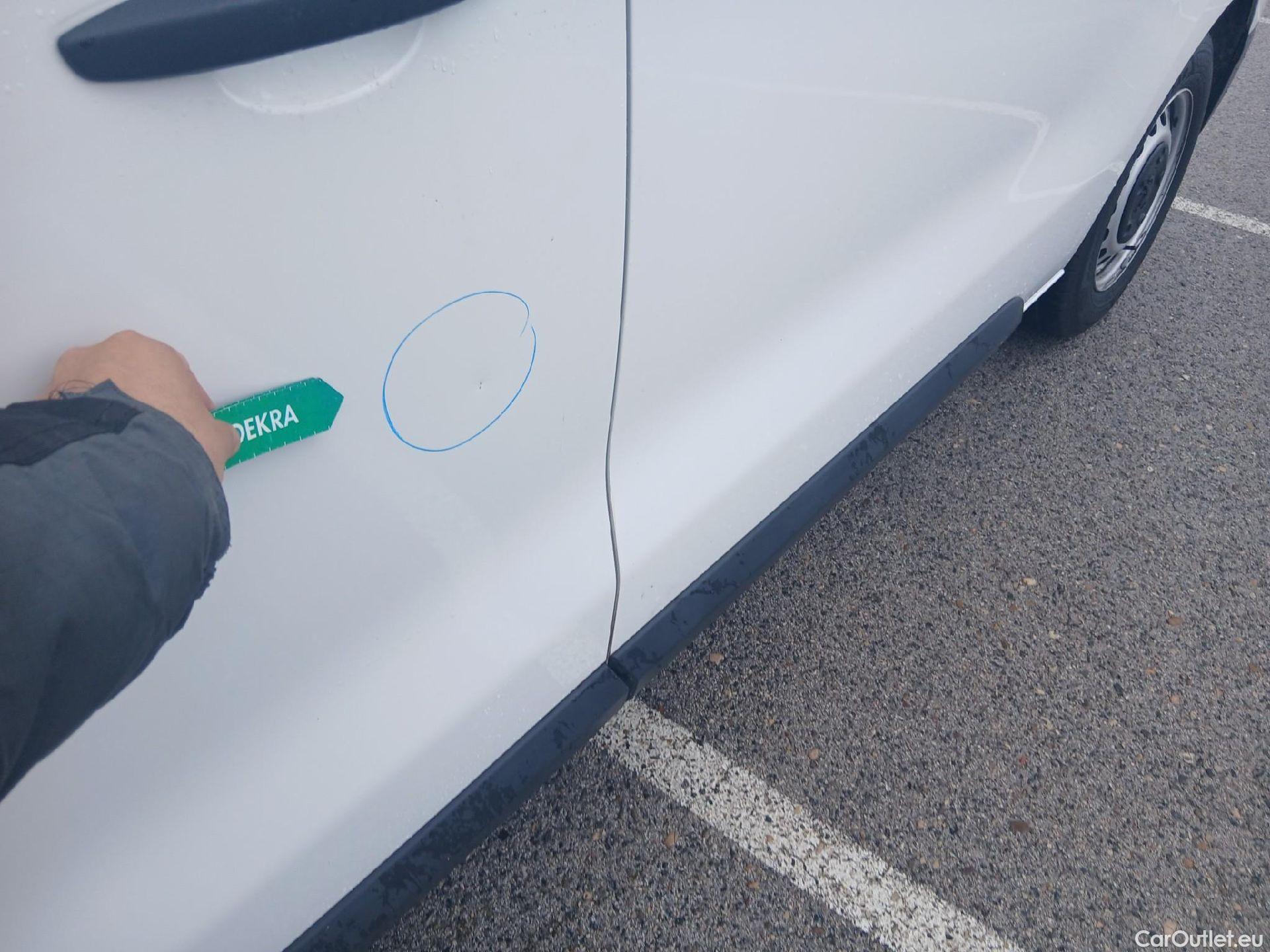  Peugeot  Expert PEUGEOT  / 2016 / 4P / furgón Furgón Premium 1.5 BlueHDi 100 Standard (AC) #23