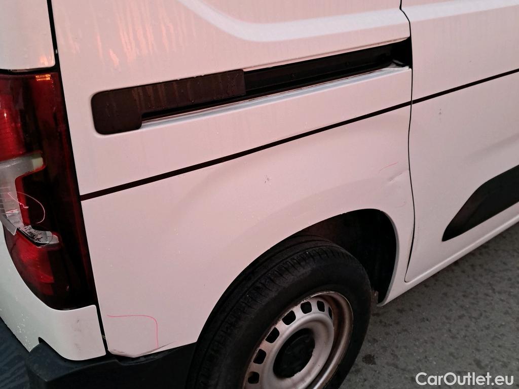  Peugeot  Partner PEUGEOT  / 2018 / 3P / furgón derivado de turismo Pro Standard 600kg BlueHDi 73kW (AC) #9