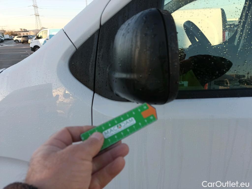  Peugeot  Expert PEUGEOT  / 2016 / 4P / furgón Furgón Premium 1.5 BlueHDi 120 Standard #22