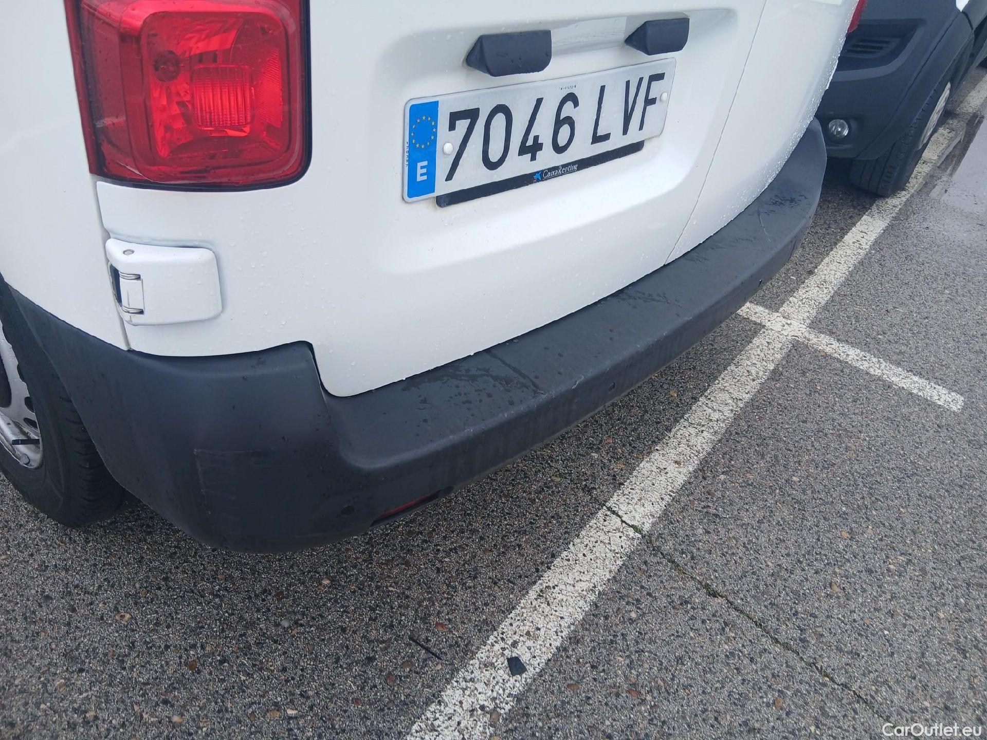  Peugeot  Expert PEUGEOT  / 2016 / 4P / furgón Furgón Premium 1.5 BlueHDi 100 Standard (AC) #25