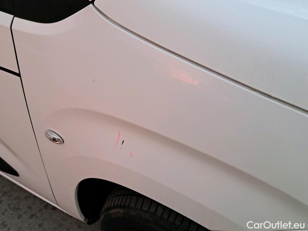  Peugeot  Partner PEUGEOT  / 2018 / 3P / furgón derivado de turismo Pro Standard 600kg BlueHDi 73kW (AC) #38