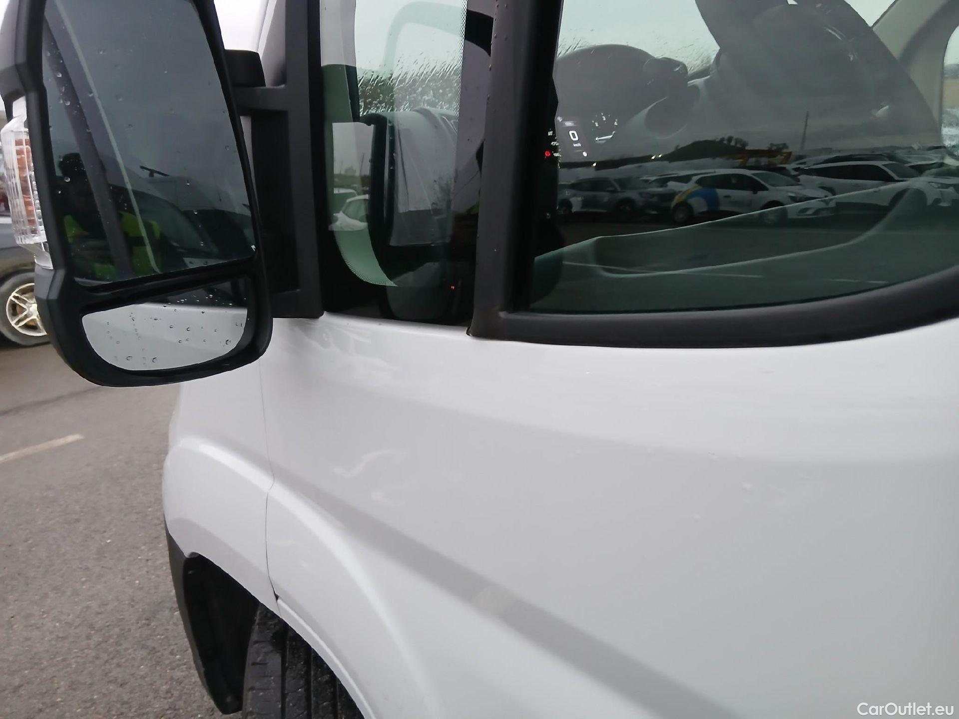  Opel  Movano OPEL  / 2023 / 4P / furgón Furgón 3.5T Heavy L4H3 2.2BlueHDi 140 MT #27