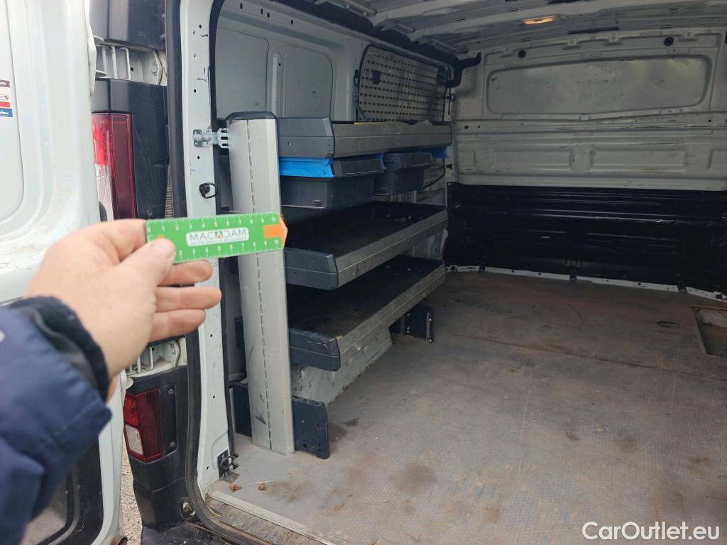  Renault  Trafic RENAULT  / 2019 / 4P / furgón Furgón 27 L1H1 Energy Blue dCi 70 kW- SS #53