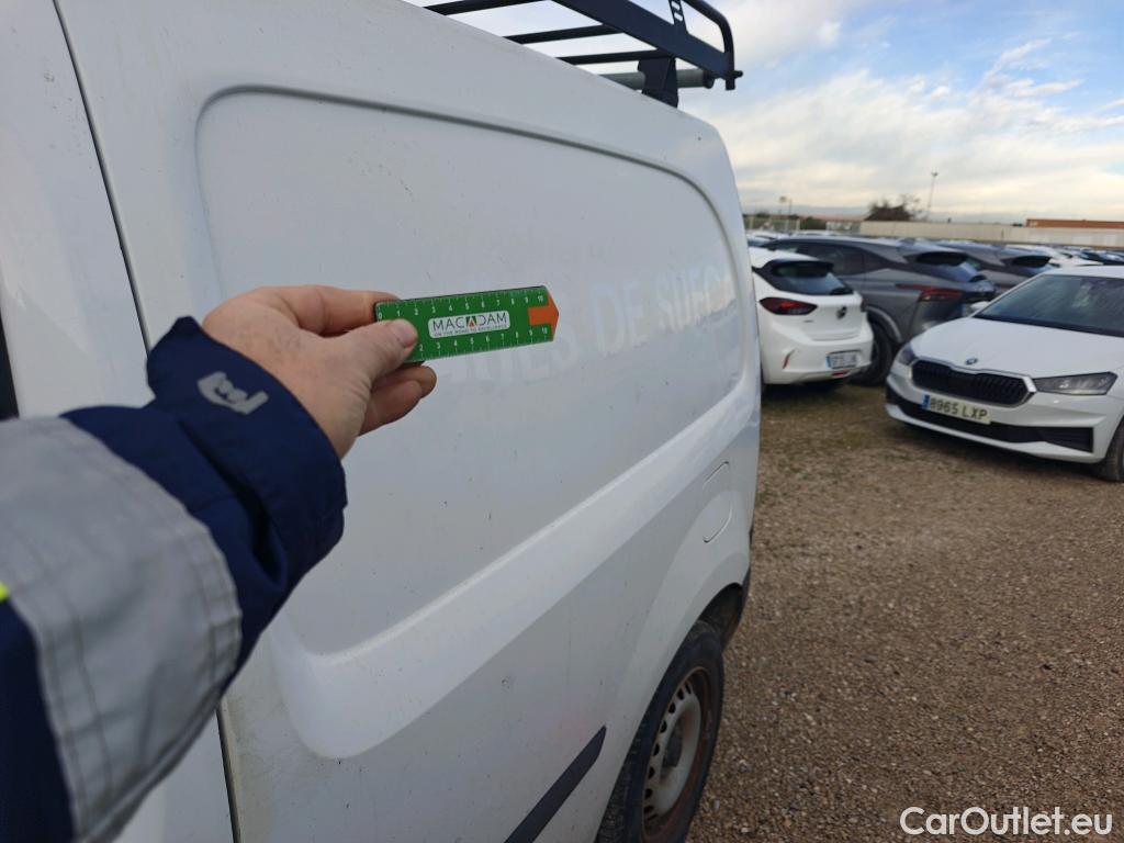  Renault  Kangoo RENAULT  FURGÓN VU 3p 2G furgón deriv Profesional 2014 dCi 90 Gen5 #21