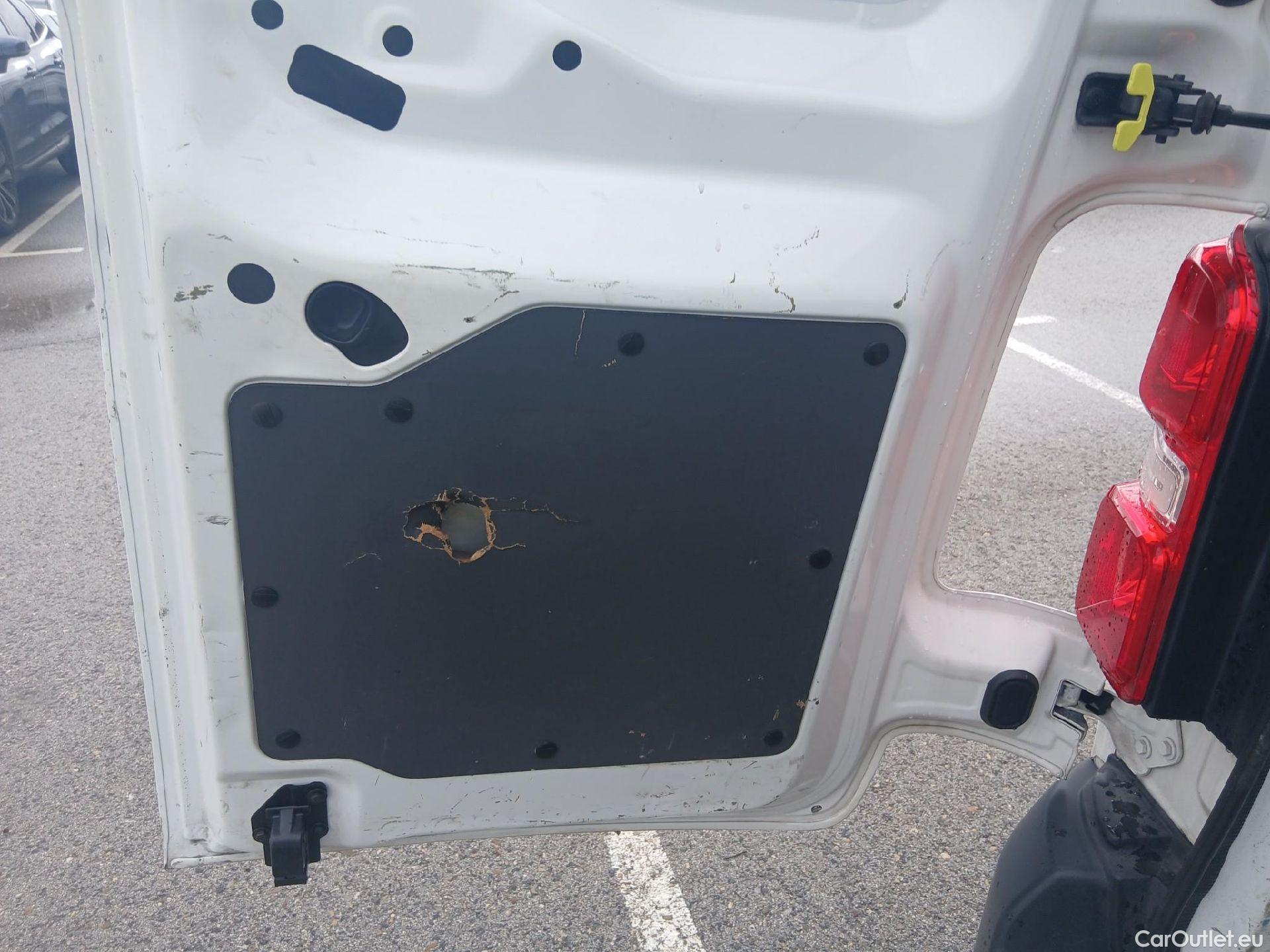  Peugeot  Expert PEUGEOT  / 2016 / 4P / furgón Furgón Premium 1.5 BlueHDi 100 Standard (AC) #4