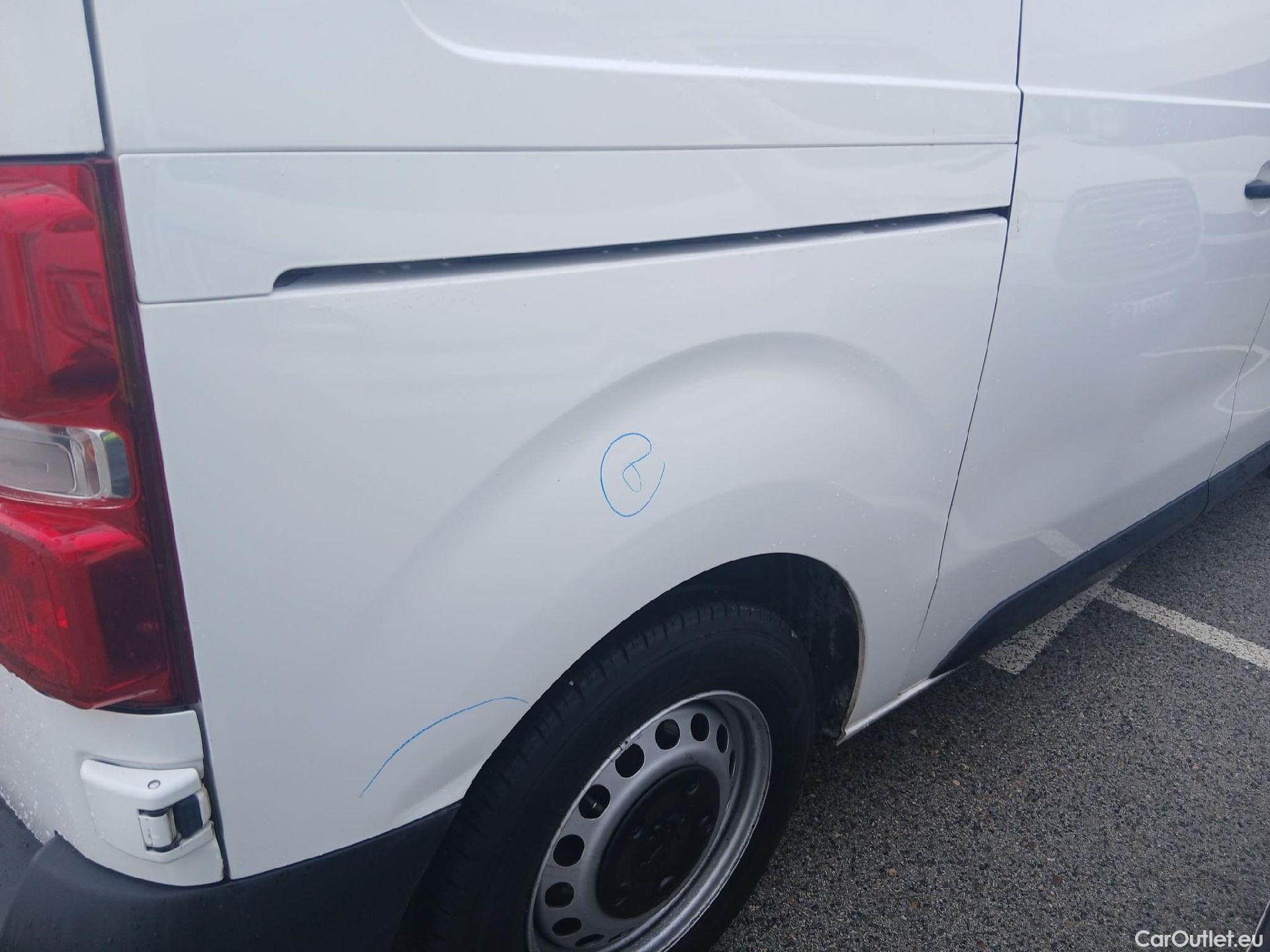  Peugeot  Expert PEUGEOT  / 2016 / 4P / furgón Furgón Premium 1.5 BlueHDi 100 Standard (AC) #29