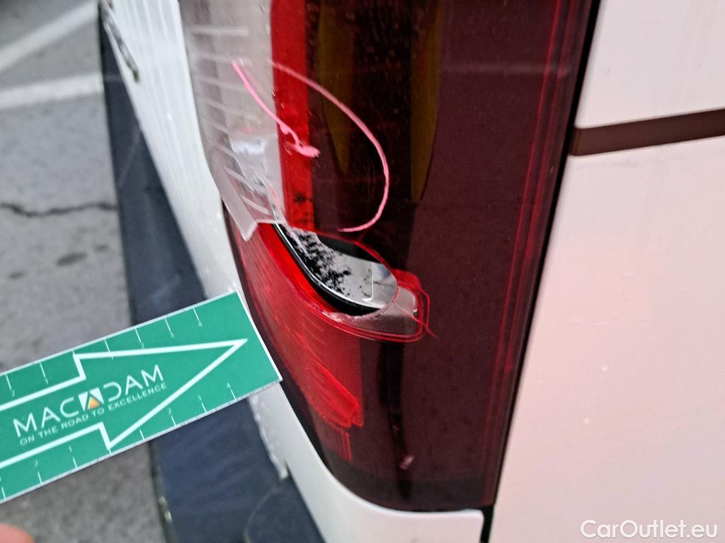  Peugeot  Partner PEUGEOT  / 2018 / 3P / furgón derivado de turismo Pro Standard 600kg BlueHDi 73kW (AC) #8