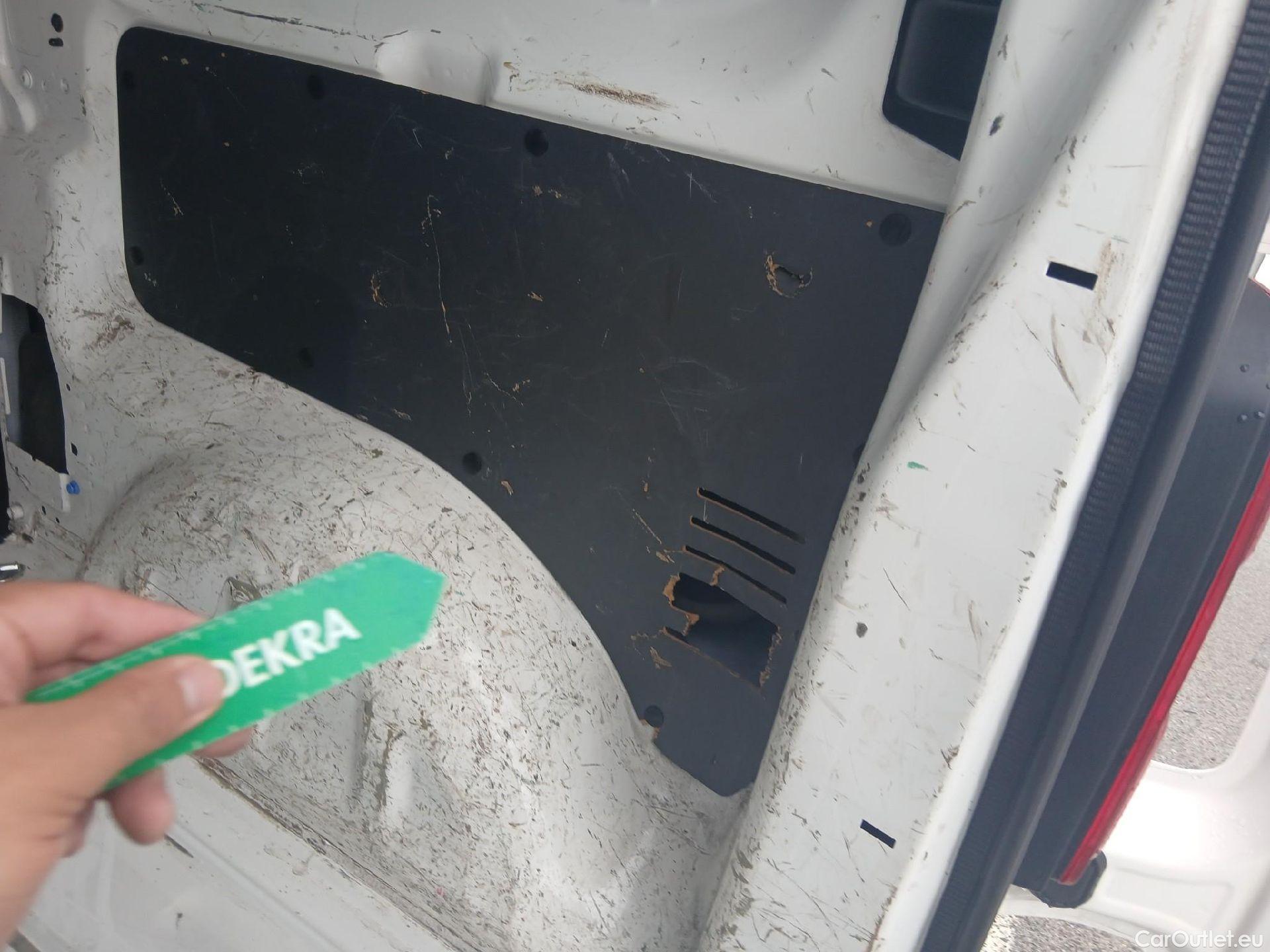  Peugeot  Expert PEUGEOT  / 2016 / 4P / furgón Furgón Premium 1.5 BlueHDi 100 Standard (AC) #10