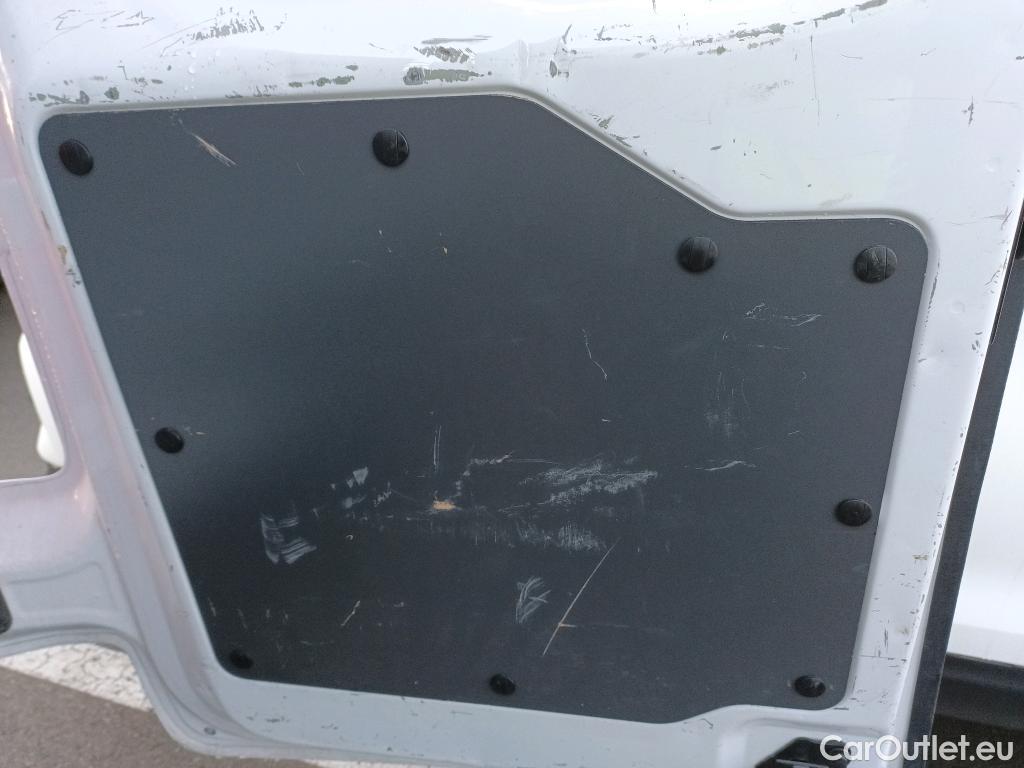  Peugeot  Expert PEUGEOT  / 2016 / 4P / furgón Furgón Premium 1.5 BlueHDi 120 Standard #14