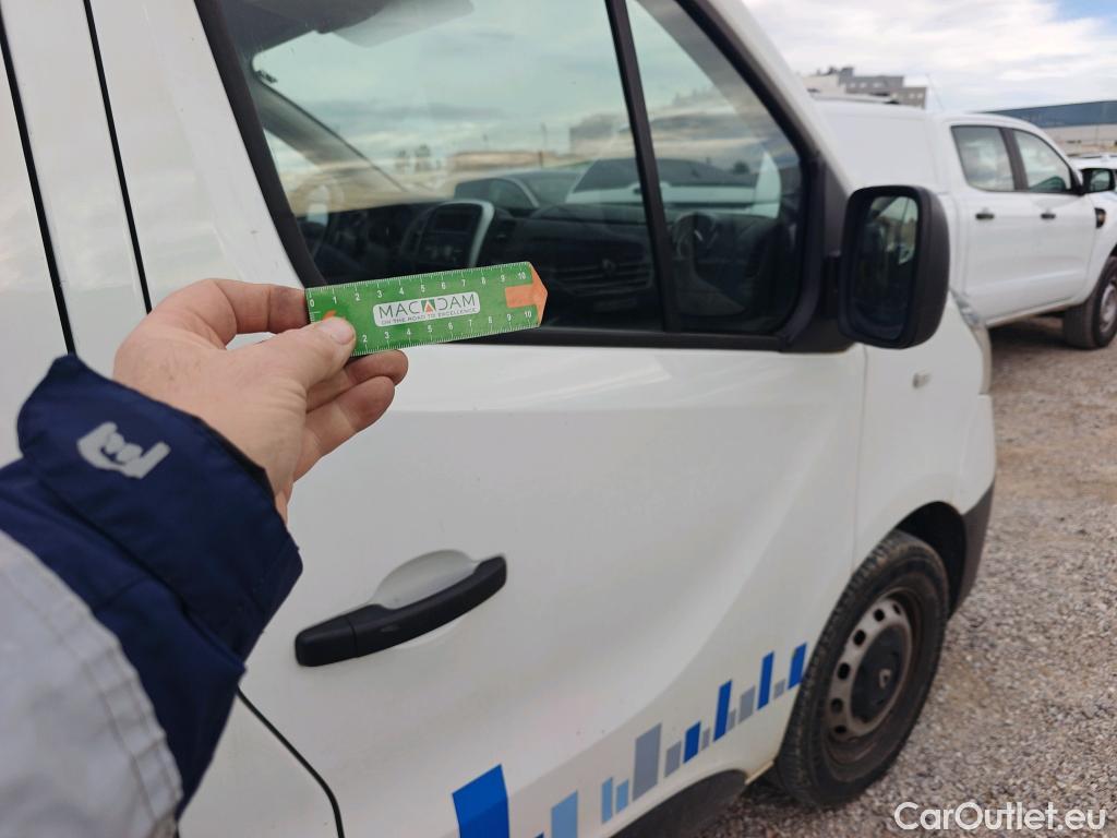  Renault  Trafic RENAULT  / 2019 / 4P / furgón Furgón 27 L1H1 Energy Blue dCi 70 kW- SS #49