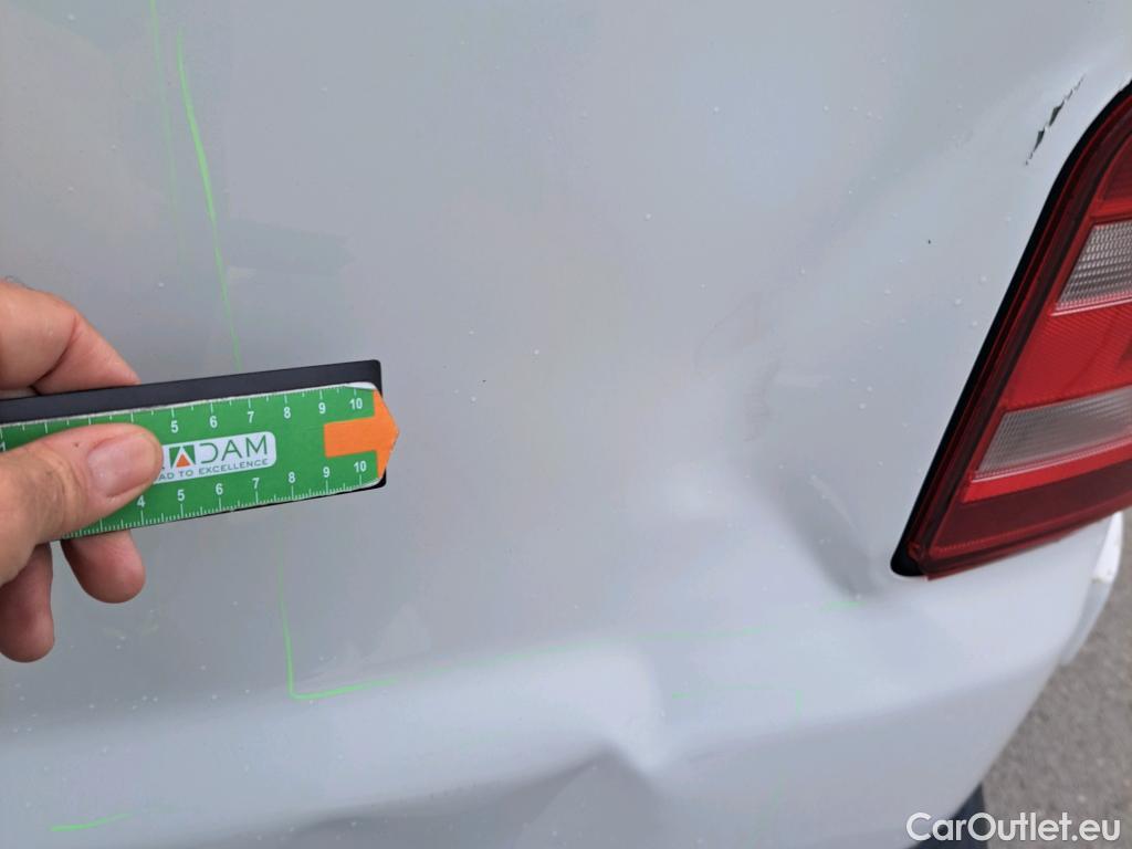  Volkswagen  Transporter VOLKSWAGEN  / 2015 / 4P / furgón Furgón Corto TN 2.0 TDI 75kW (102CV) BMT #16