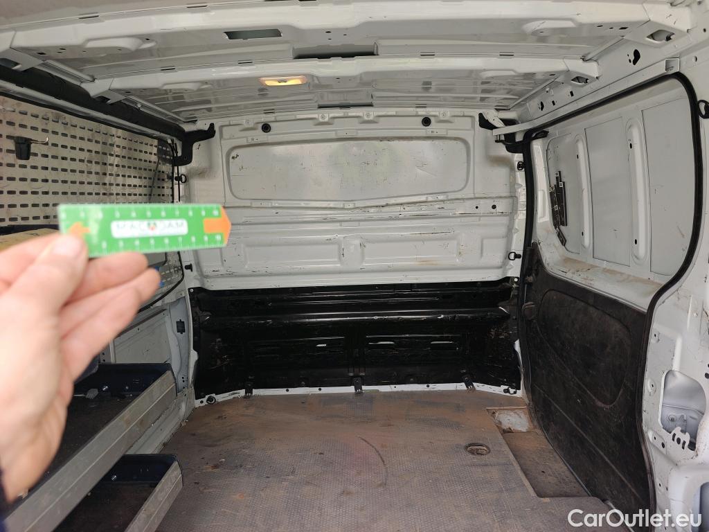  Renault  Trafic RENAULT  / 2019 / 4P / furgón Furgón 27 L1H1 Energy Blue dCi 70 kW- SS #27