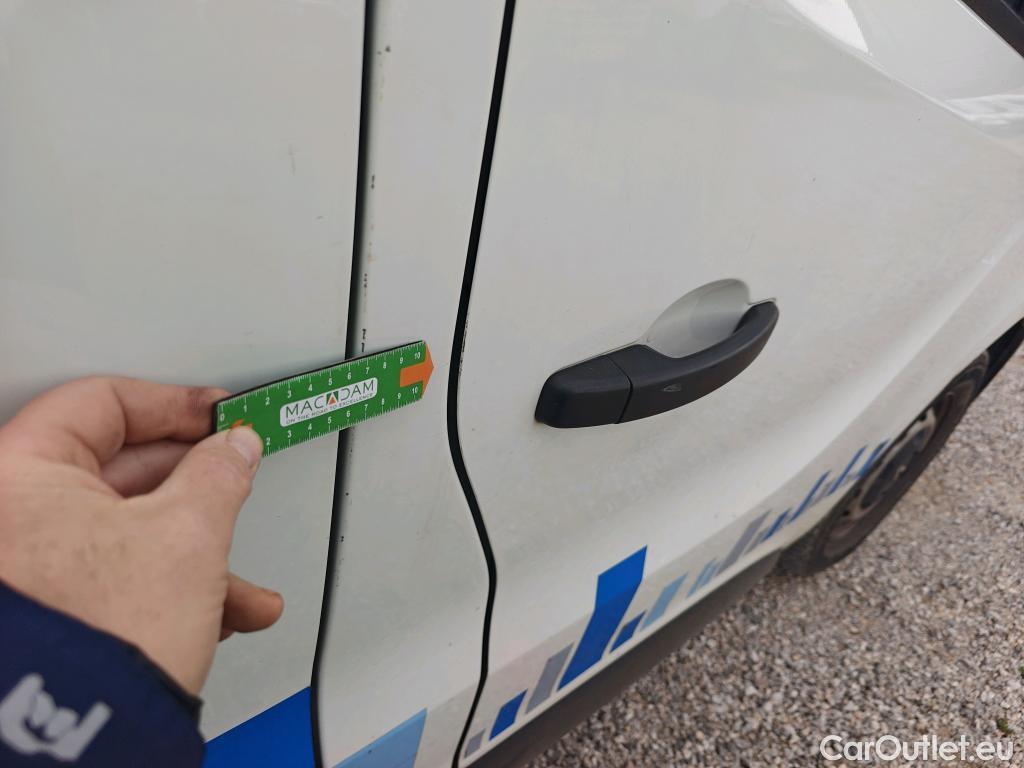  Renault  Trafic RENAULT  / 2019 / 4P / furgón Furgón 27 L1H1 Energy Blue dCi 70 kW- SS #50