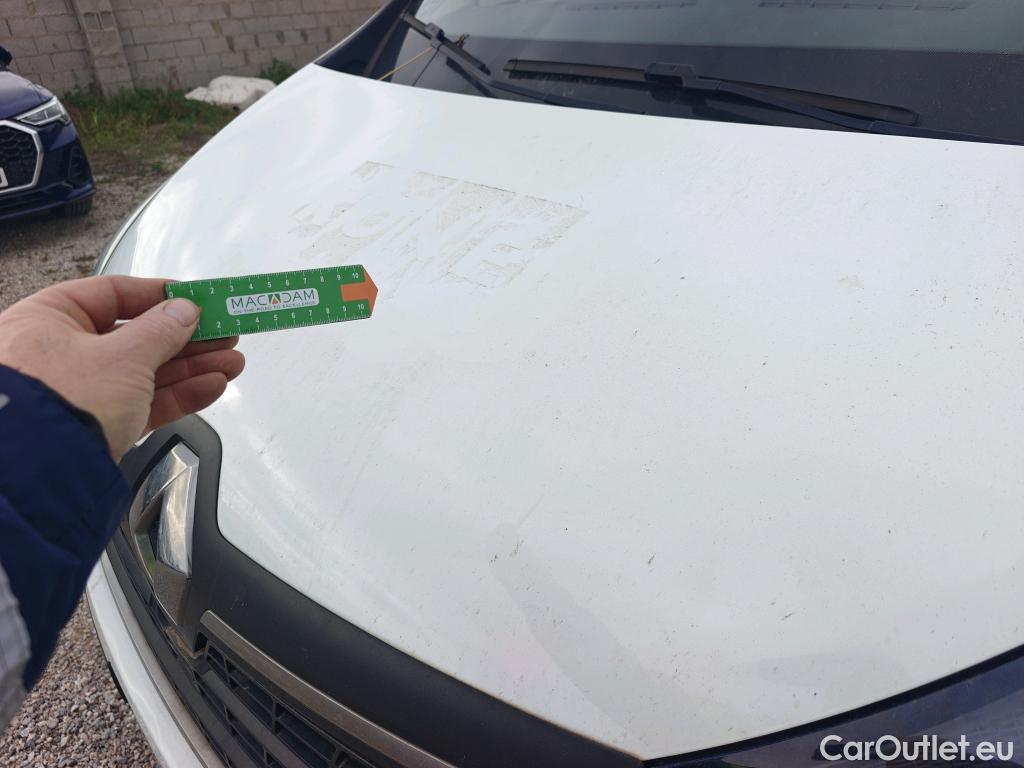  Renault  Trafic RENAULT  / 2019 / 4P / furgón Furgón 27 L1H1 Energy Blue dCi 70 kW- SS #18