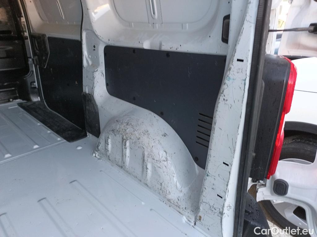  Peugeot  Expert PEUGEOT  / 2016 / 4P / furgón Furgón Premium 1.5 BlueHDi 120 Standard #5