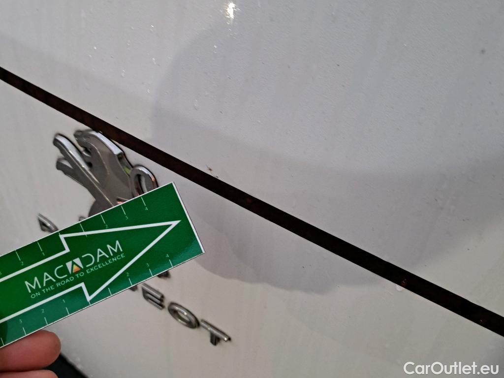  Peugeot  Partner PEUGEOT  / 2018 / 3P / furgón derivado de turismo Pro Standard 600kg BlueHDi 73kW (AC) #31