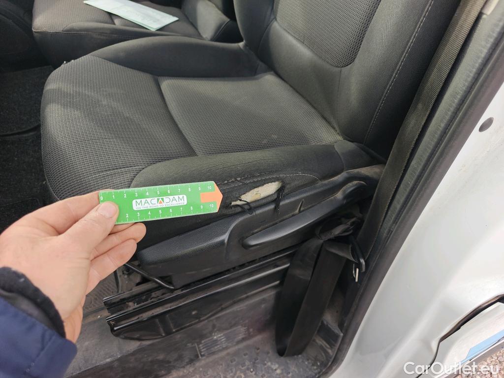  Renault  Trafic RENAULT  / 2019 / 4P / furgón Furgón 27 L1H1 Energy Blue dCi 70 kW- SS #33