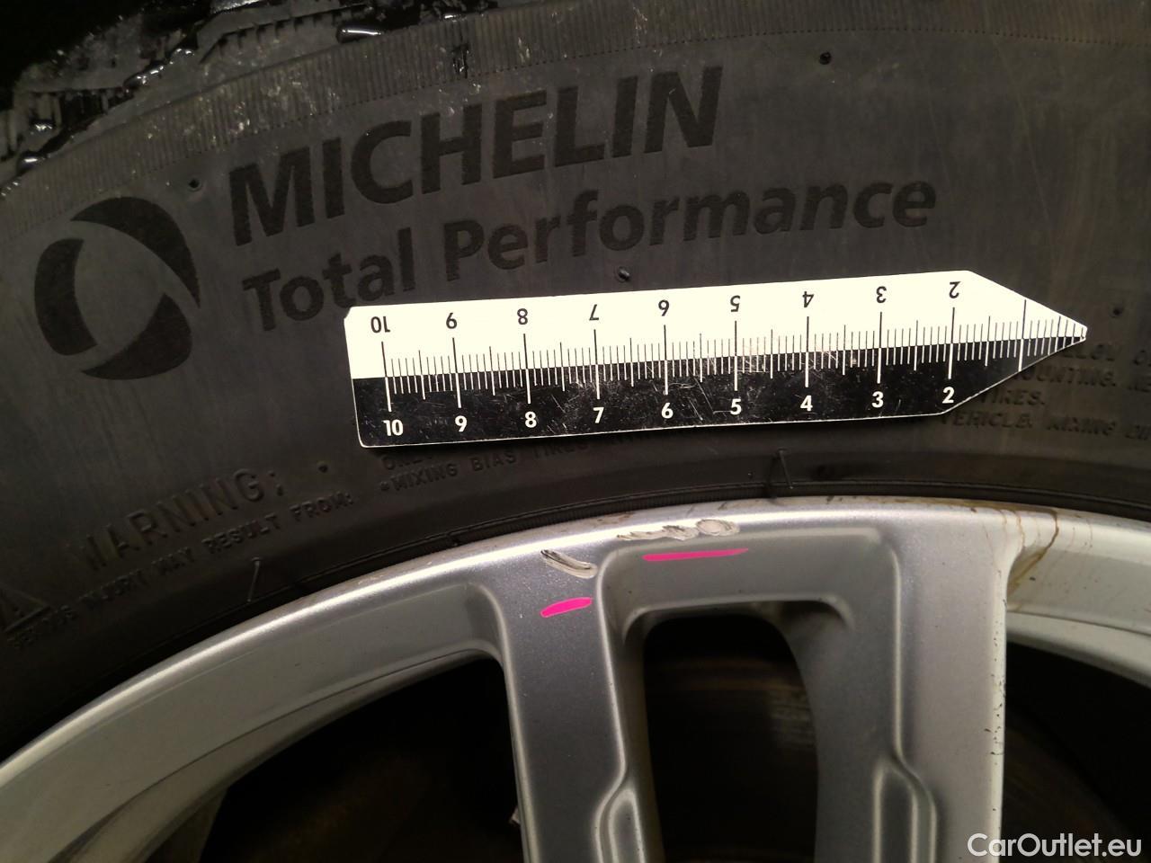  Skoda  ENYAQ  iV80 5d #2