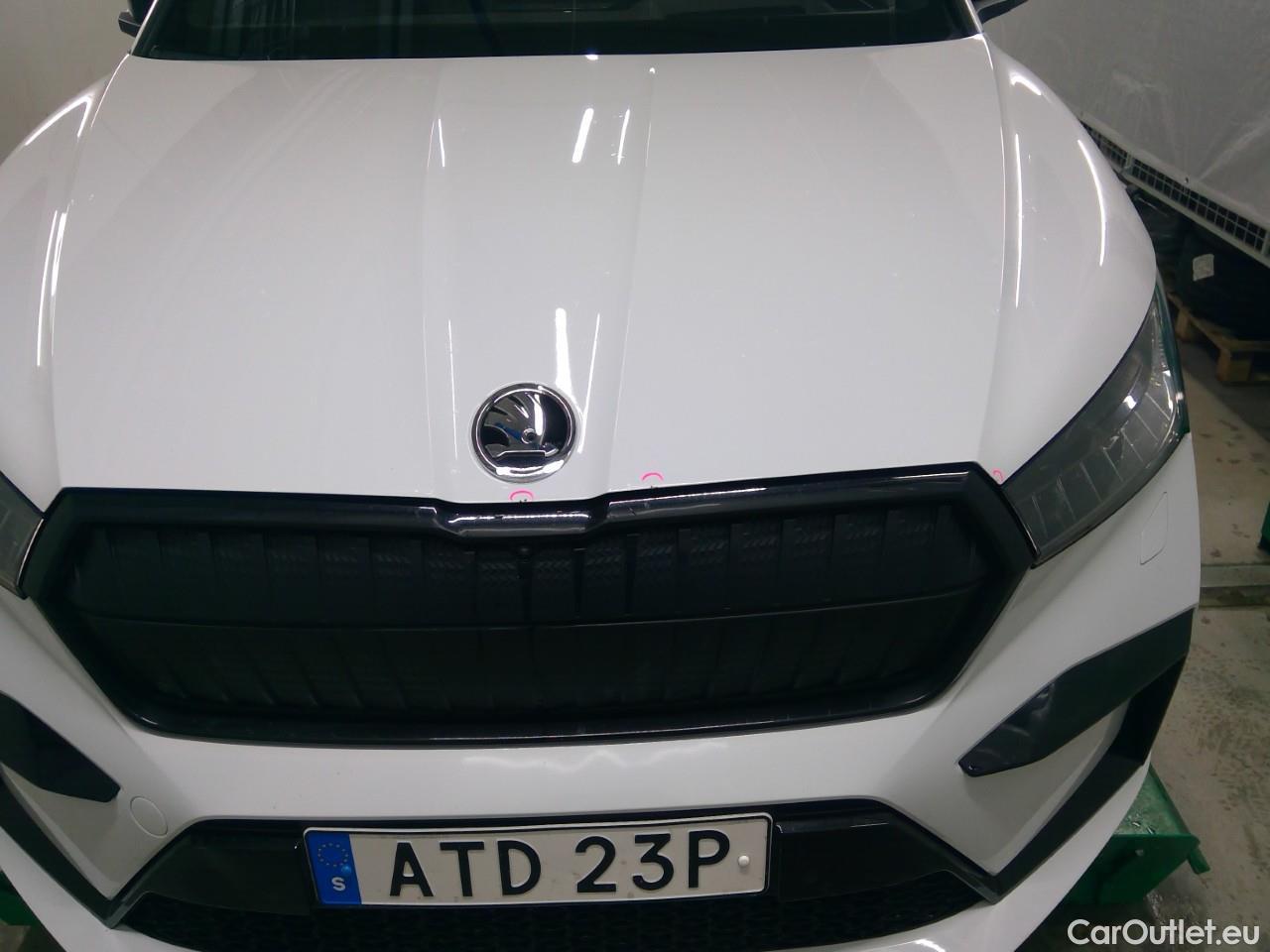  Skoda  ENYAQ  iV80 Sportline 5d #2