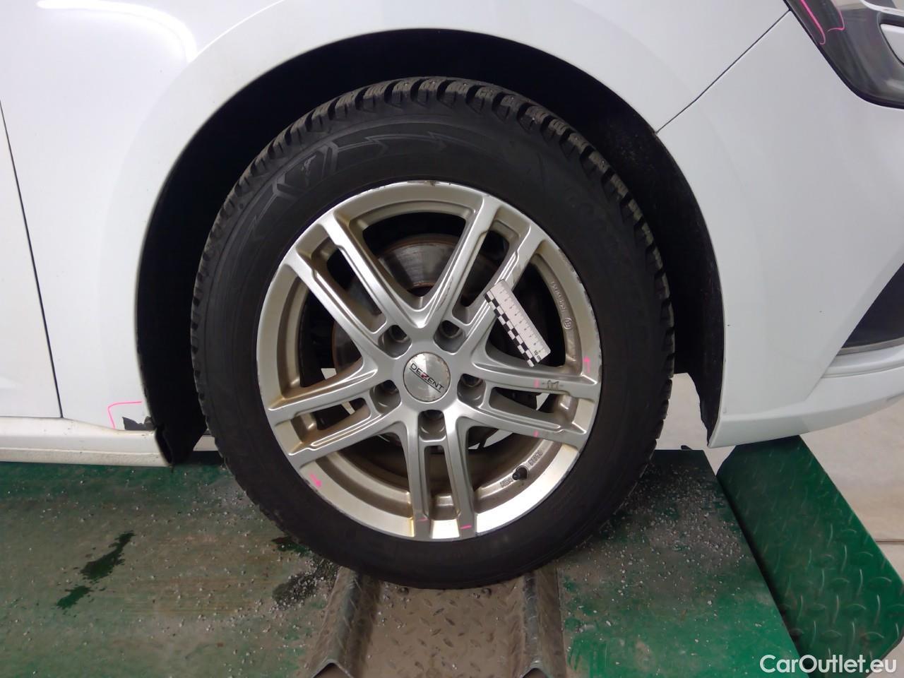  Renault  Megane M�gane ST dCi 115 Bl..Zen Aut. #36