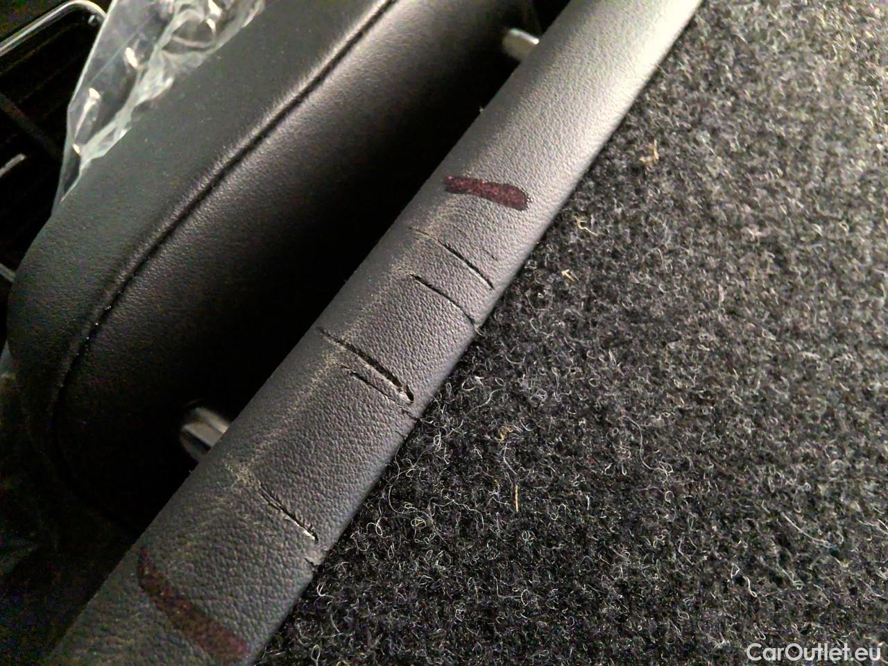  Skoda  ENYAQ  iV80 5d #2