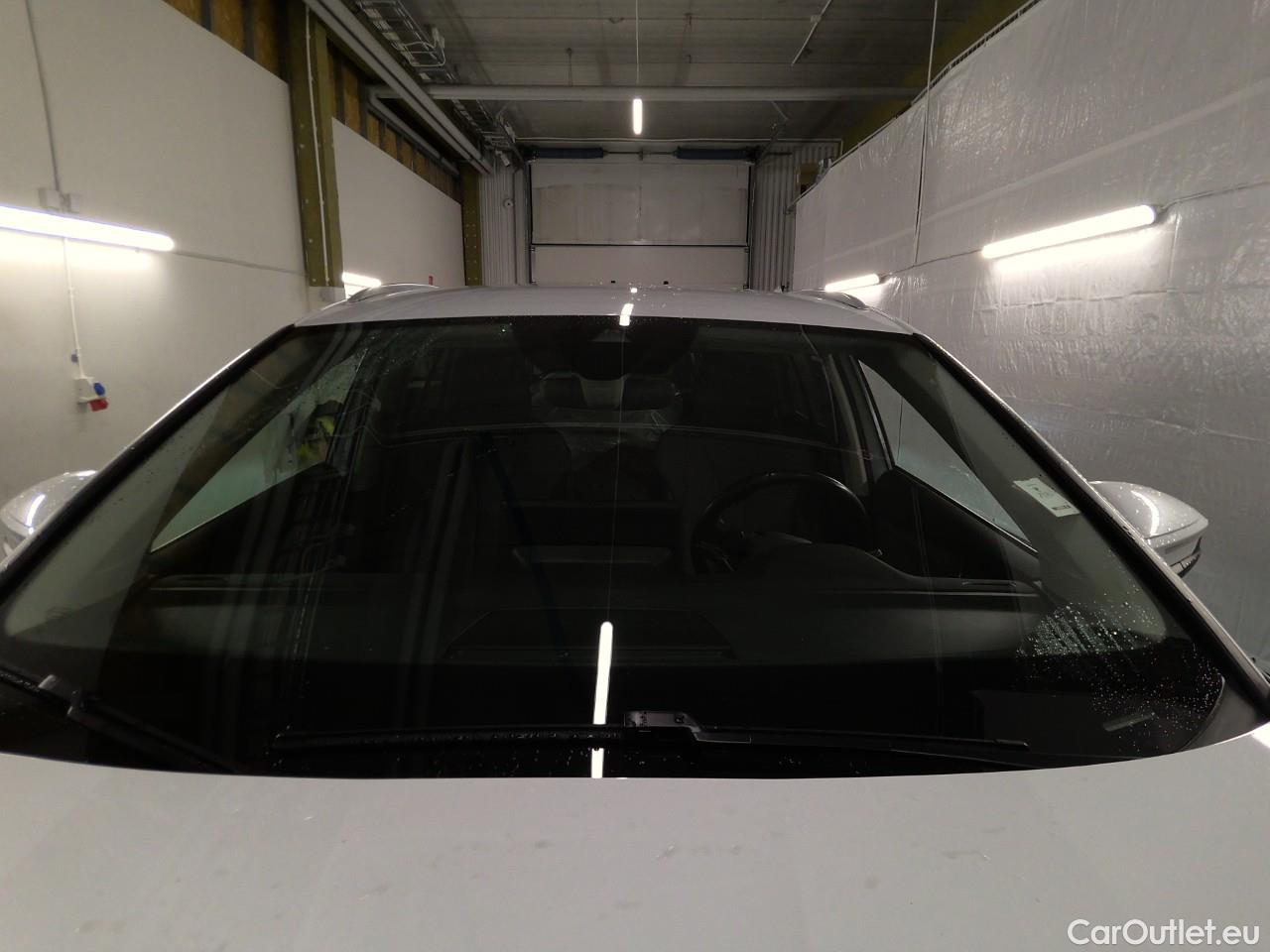  Skoda  ENYAQ  iV80 5d #8