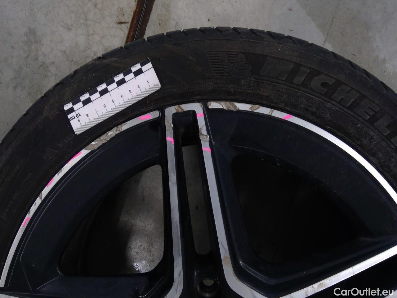  Mercedes  C-Klasse C 300e T SE Edition Aut #4