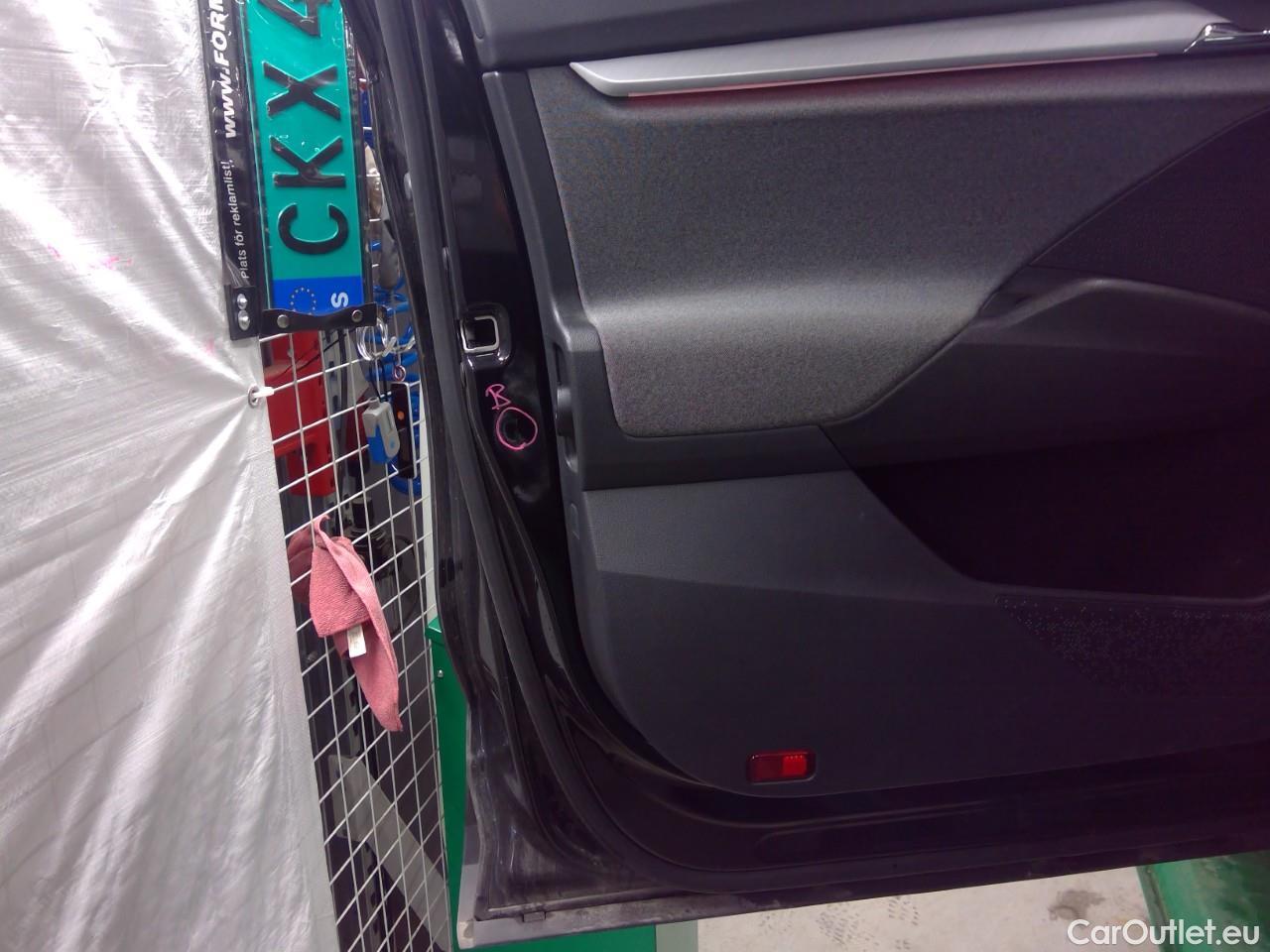  Skoda  ENYAQ  iV80 5d #5