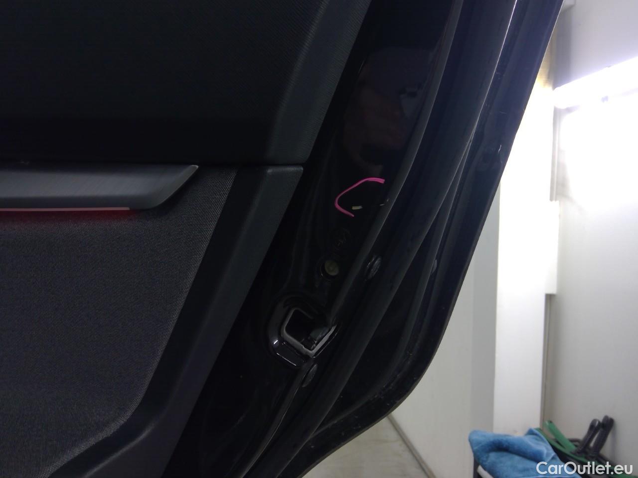  Skoda  ENYAQ  iV80 5d #21