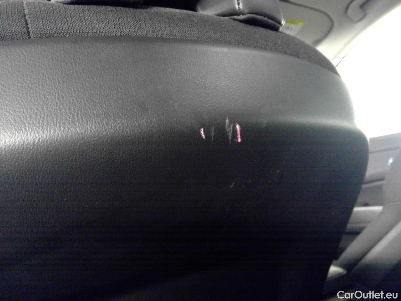  Volvo  XC60  B4D 197 Mom.Ad.Ed.AWD Aut #3