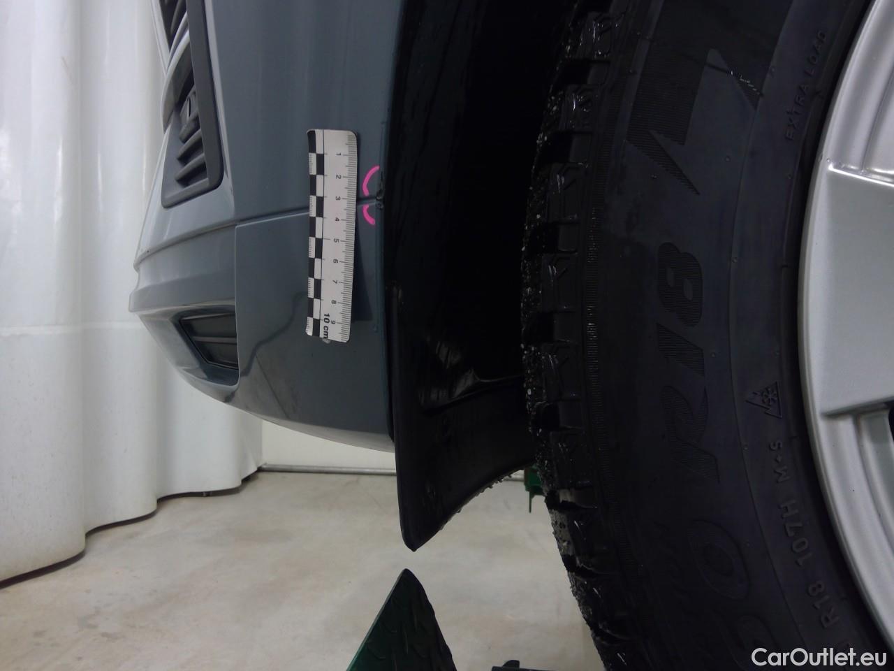  Volvo  XC60  B4D 197 Mom.Ad.Ed.AWD Aut #15