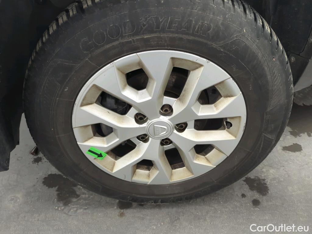  Dacia  Duster 1.5 Blue dCi 115CP Comfort 4WD #15