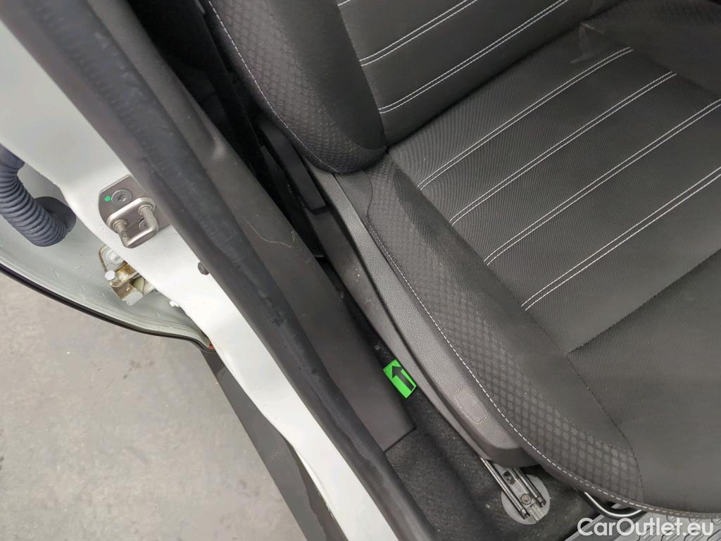  Dacia  Duster 1.5 Blue dCi 115CP Comfort 4WD #3