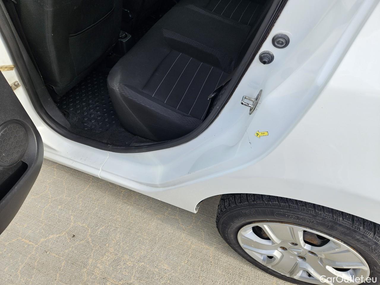  Dacia  Logan 1.5 Blue dCi 95CP Laureate #47