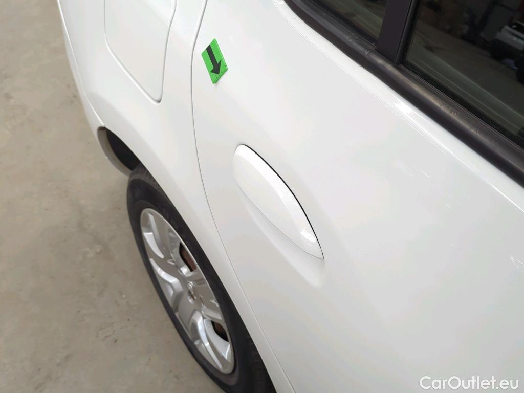  Dacia  Logan 0.9 TCe 90CP Laureate_Groupama #13