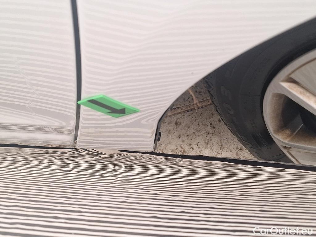  Dacia  Logan 1.5 Blue dCi 95CP Laureate #24