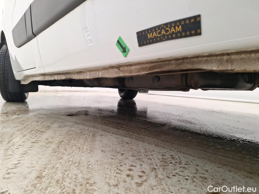  Renault  Master 2.3 Blue dCi 145CP L2H2 #15