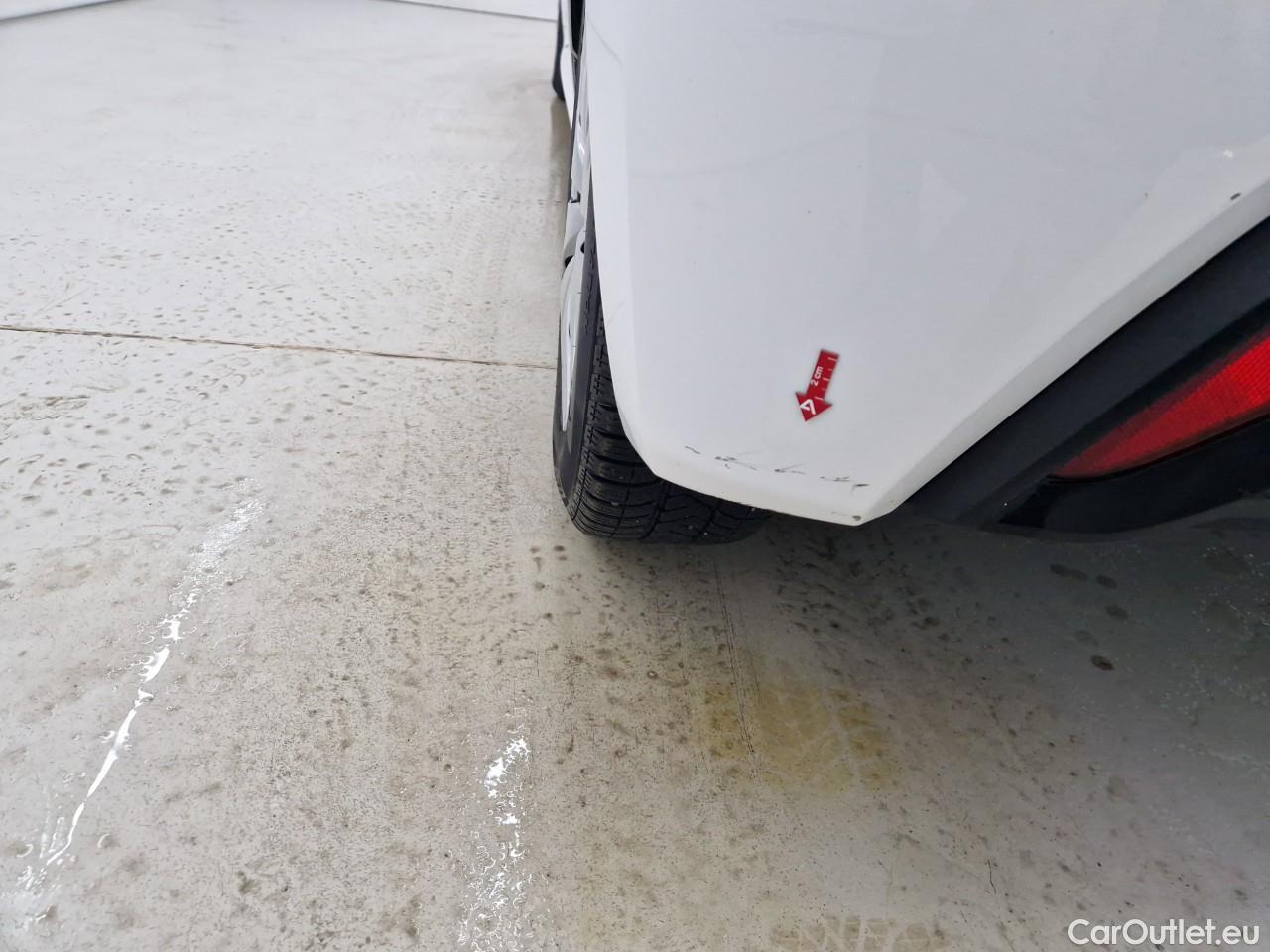  Toyota  Yaris 1.5 Hybrid Eco HYB Auto #19