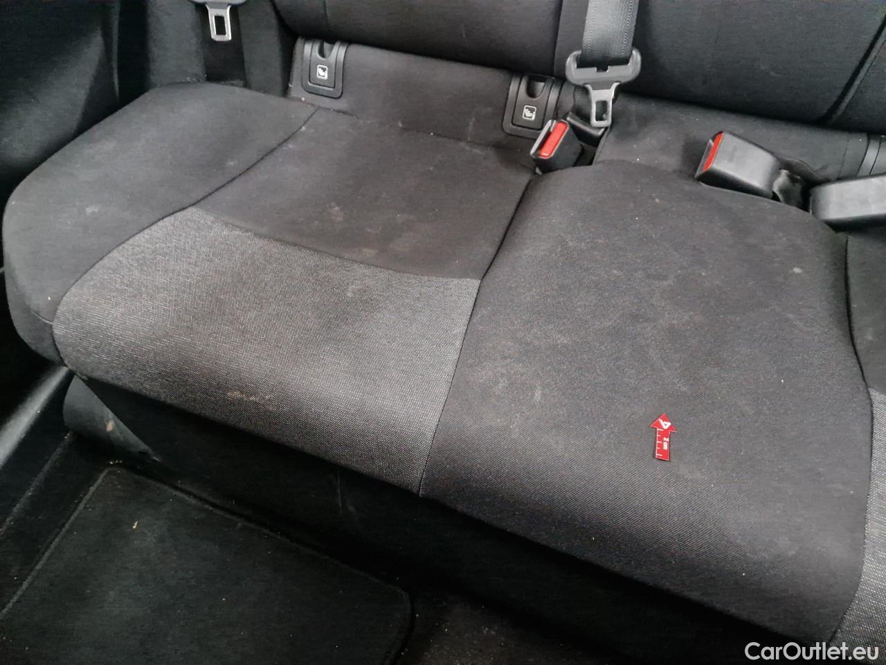  Toyota  Yaris 1.5 Hybrid Eco HYB Auto #36