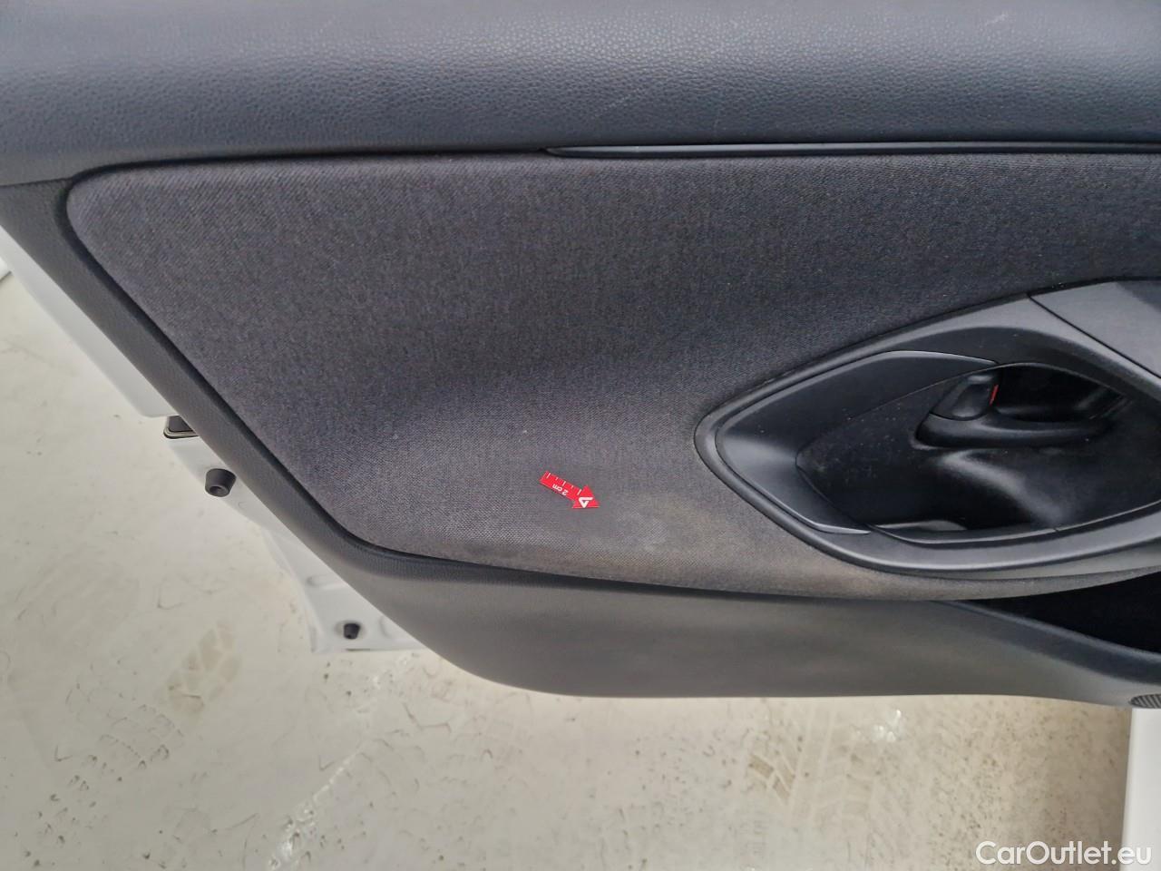  Toyota  Yaris 1.5 Hybrid Eco HYB Auto #28