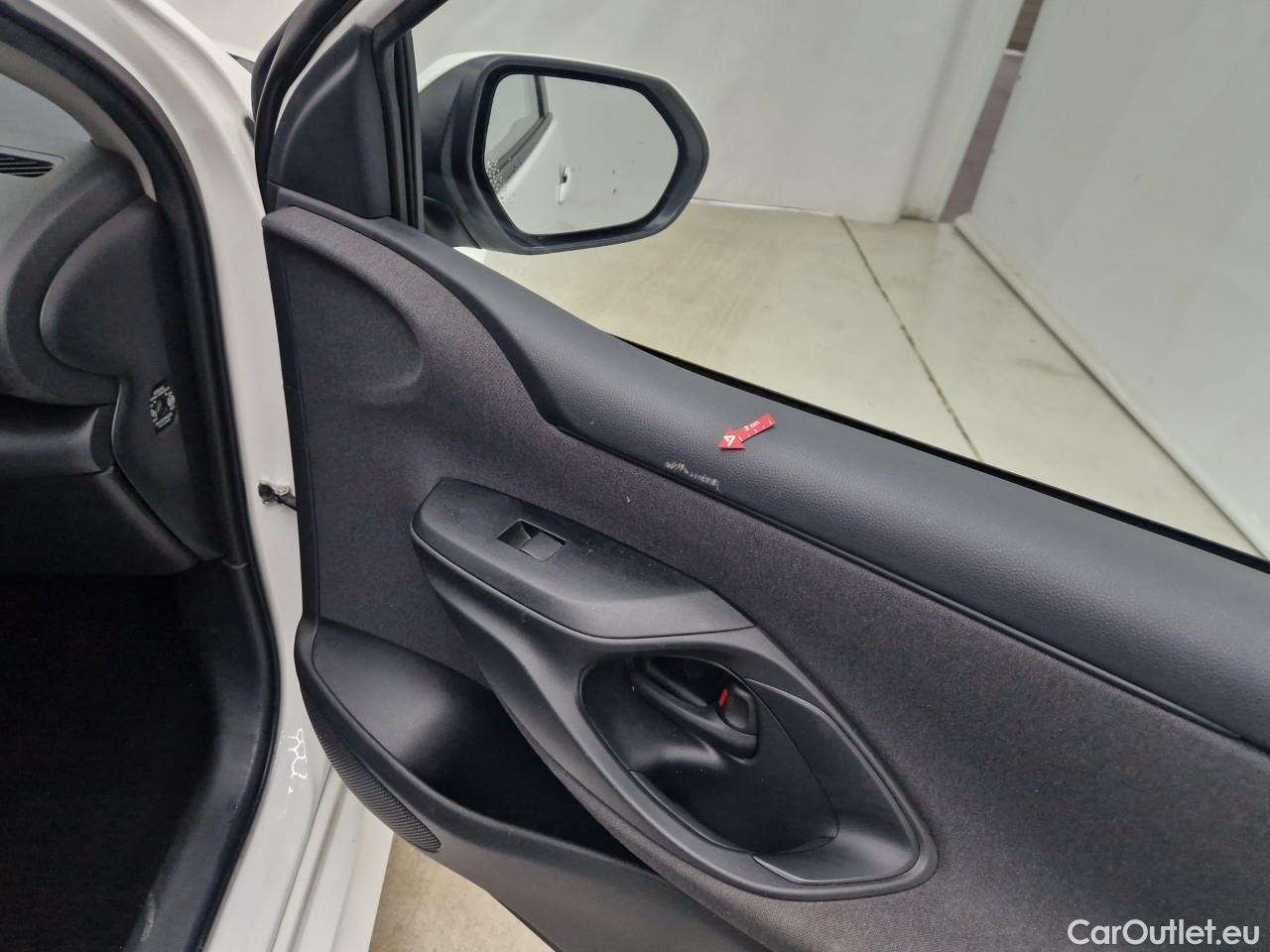  Toyota  Yaris 1.5 Hybrid Eco HYB Auto #45