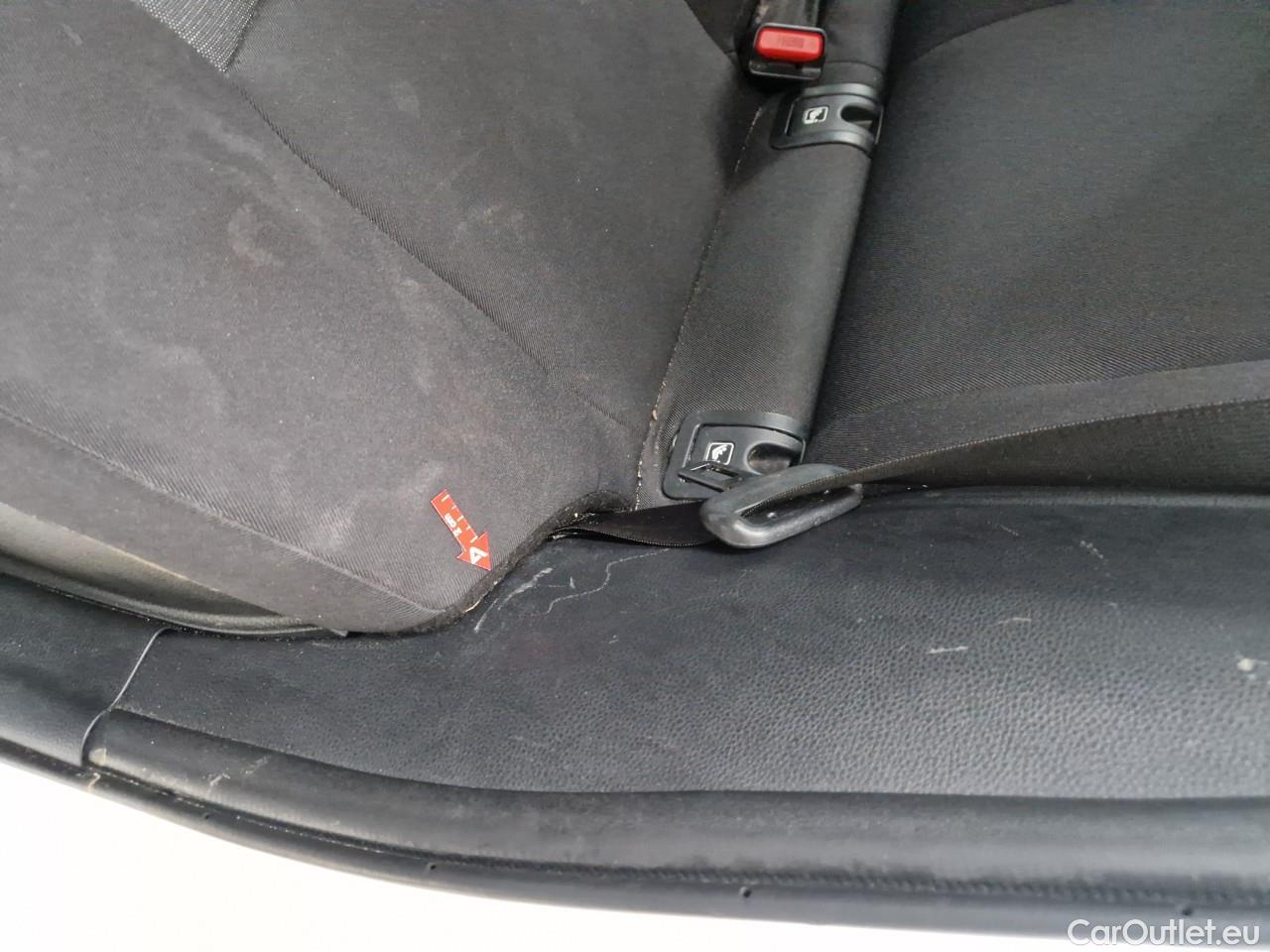  Toyota  Yaris 1.5 Hybrid Eco HYB Auto #40