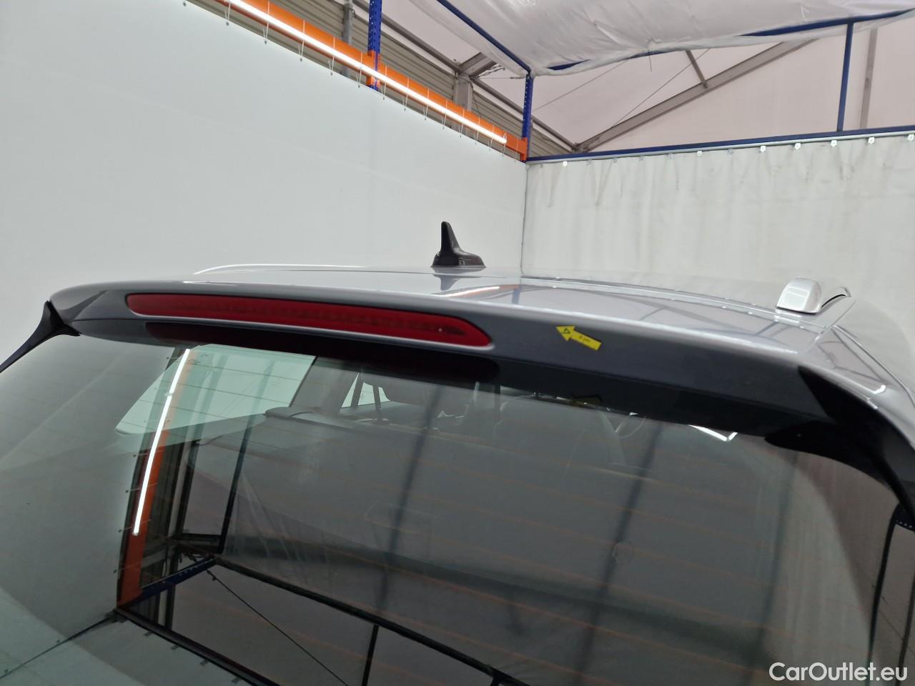  Volkswagen  Passat Var. Highline 2.0 TDI DSG 150 CP #26