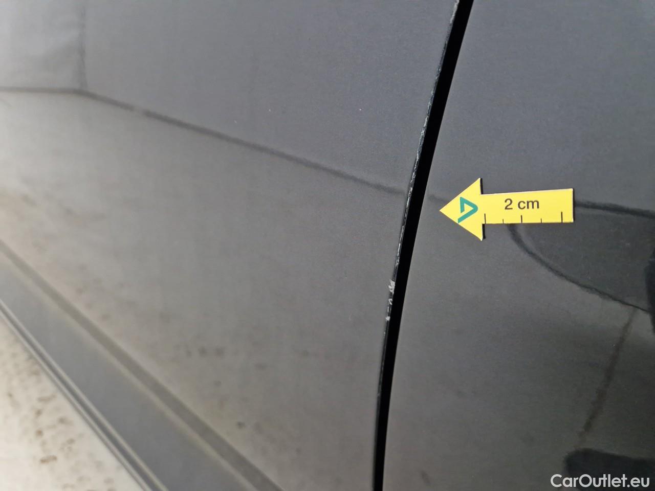  Volkswagen  Passat Comfortline 2.0 TDI DSG 150 CP #2